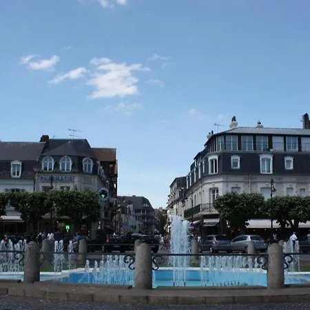 Le Metropole Centre Apartment *